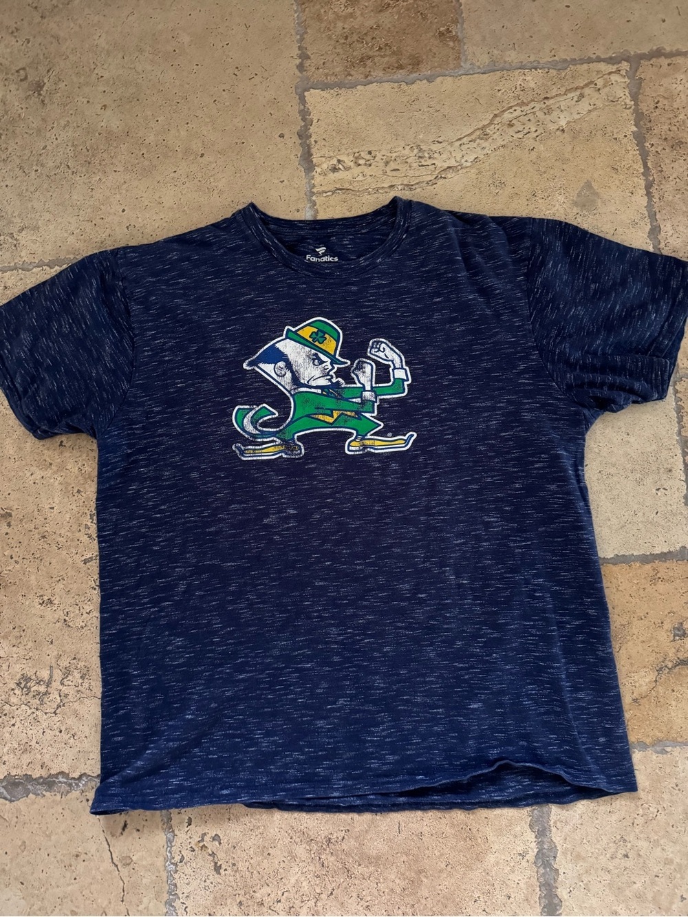 Notre Dame Fighting Irish Leprechaun T-Shirt - Navy Fanatics -SZ XL
U1